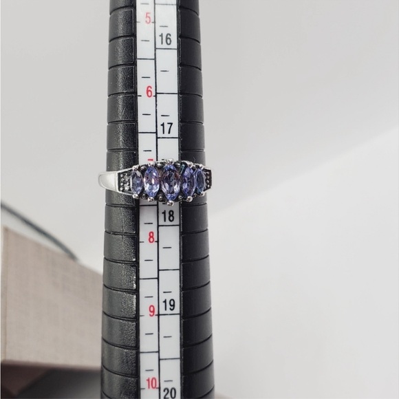 Genuine Marquise Tanzanite & Round Diamond 925 Sterling Silver Ring - Picture 5 of 7